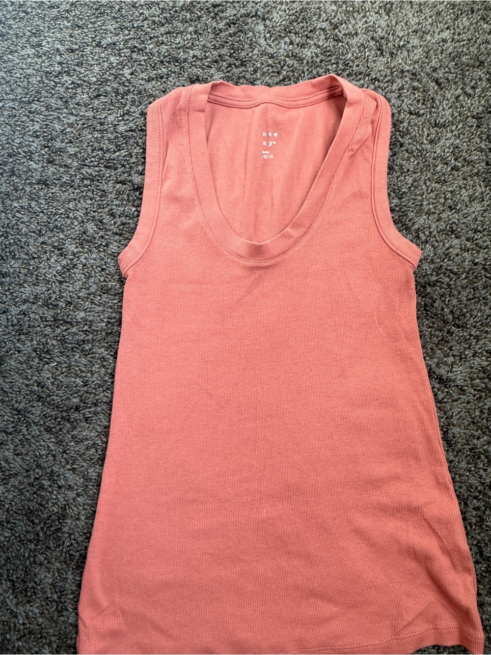 Muscle tank top sleeveless
